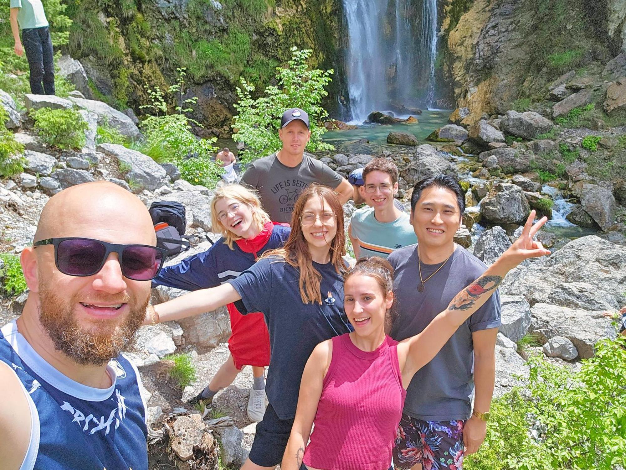Shkodra Hostel & Day Tours ภายนอก รูปภาพ