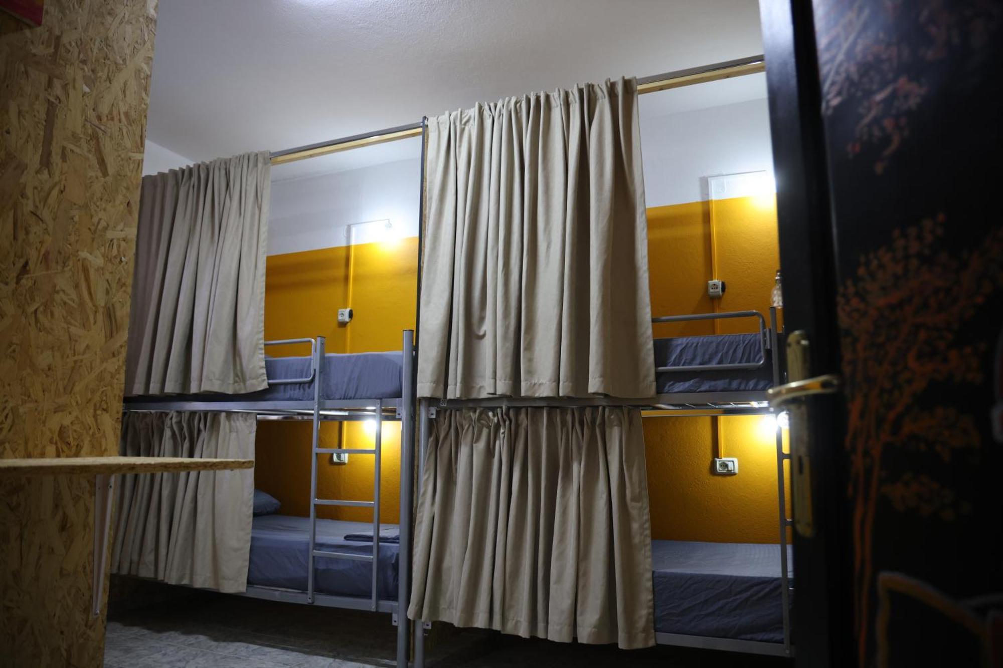 Shkodra Hostel & Day Tours ภายนอก รูปภาพ